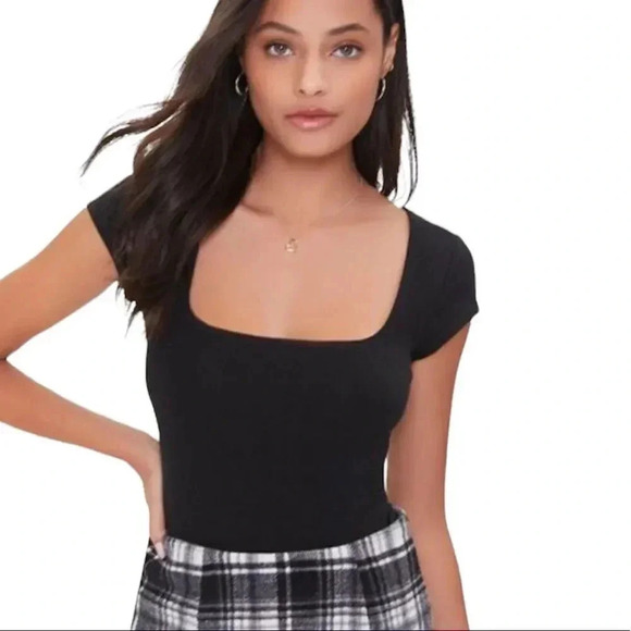 NWT! FOREVER 21 Square Neck Short Sleeve Bodysuit - Picture 5 of 10